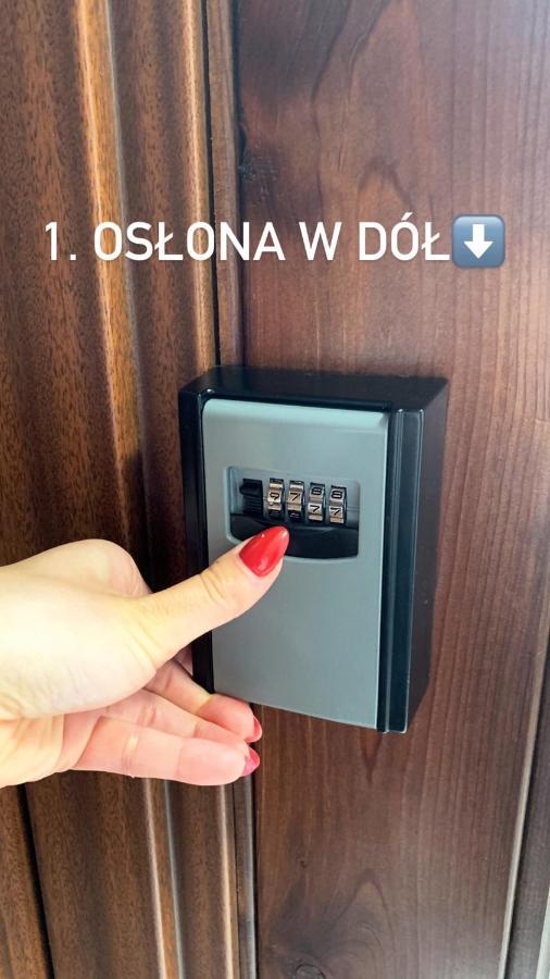 BUSINESS APARTMENT WiFI Netflix 3x Smart TV50' two extra large double beds ADULTS ONLY No smoking Słupsk Esterno foto
