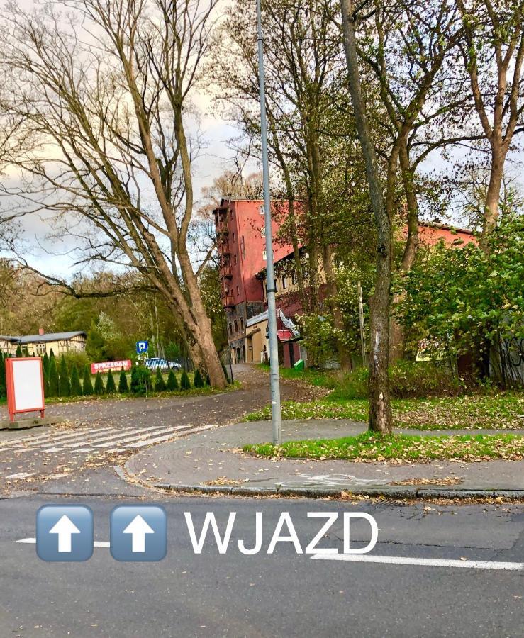 BUSINESS APARTMENT WiFI Netflix 3x Smart TV50' two extra large double beds ADULTS ONLY No smoking Słupsk Esterno foto